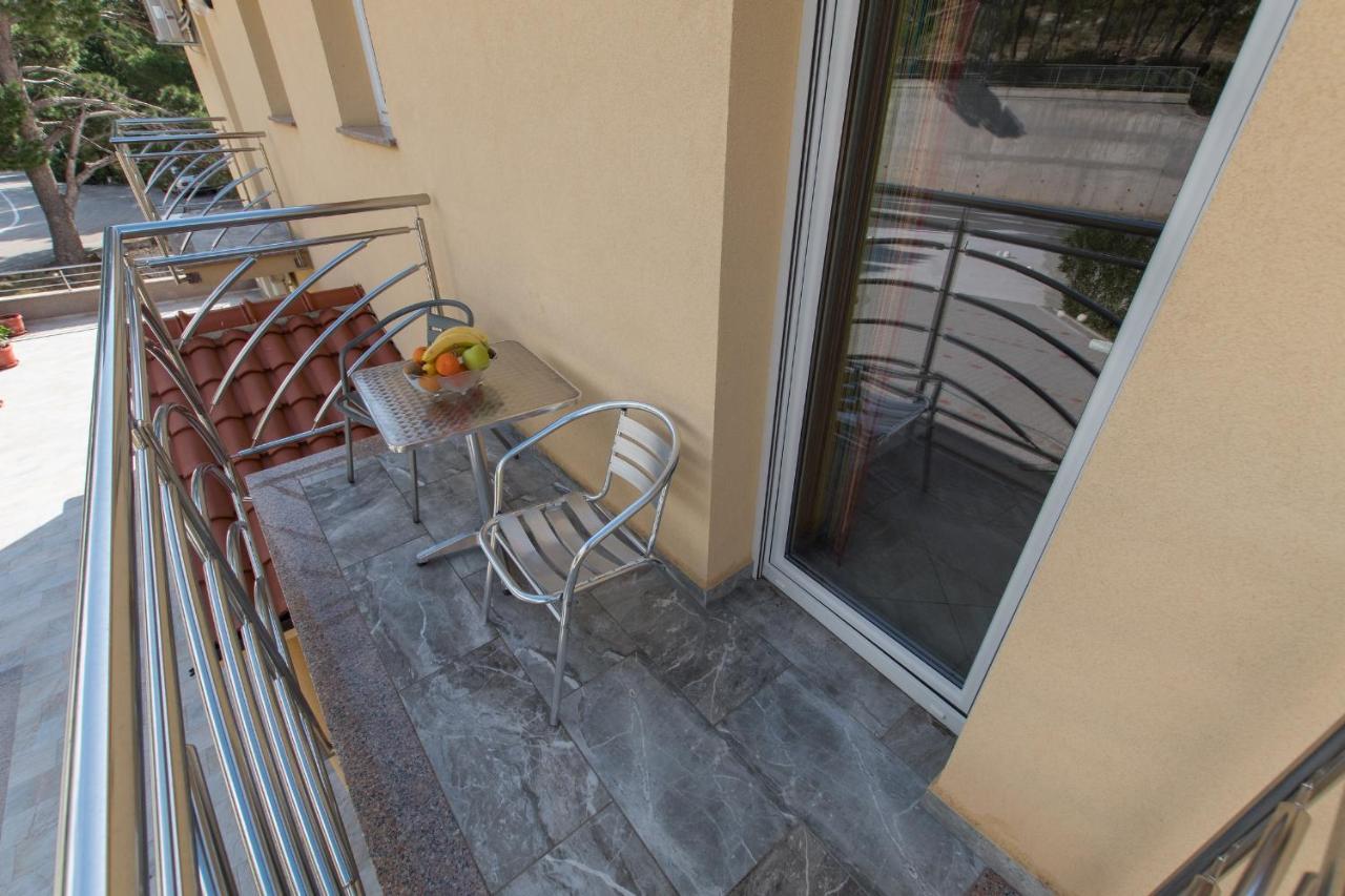 Studio Apartments Zloic In Krvavica Exterior foto