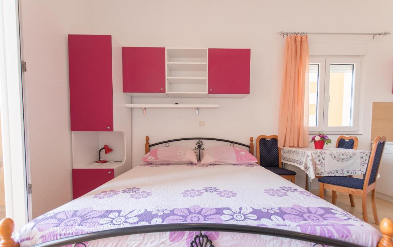 Studio Apartments Zloic In Krvavica Exterior foto